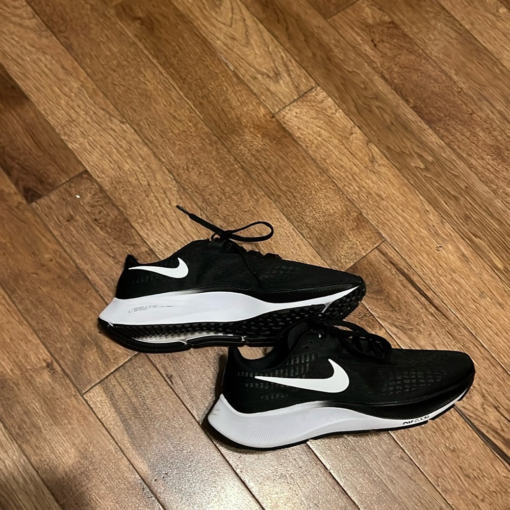 Women’s Nike Zoom, Size 10, Color Black